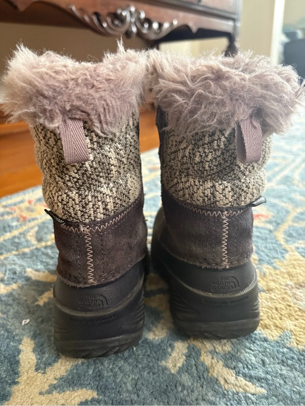 The North Face Heat Seeker Insulated Faux Fur Trim Snow Boots Kids US 11